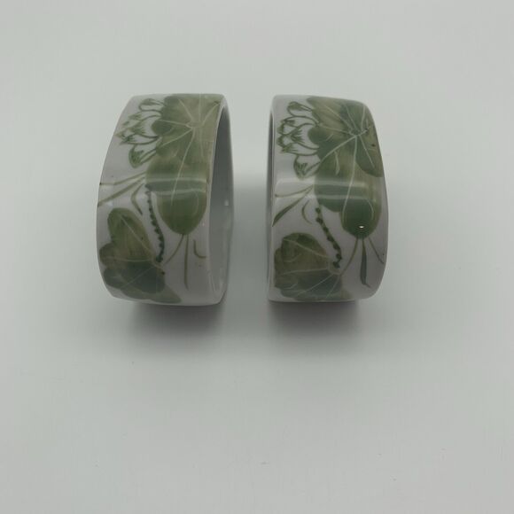 2 Vintage Napkin Rings Holders Green Ginkgo Leaf On Lt Gray Ring - Picture 3 of 8